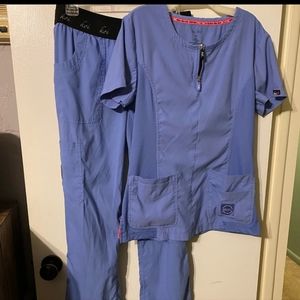 Koi lite scrub set medium